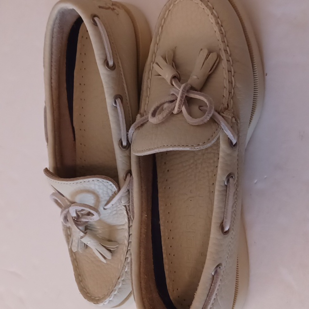 Sperry top-slider 6M cushioned leather upper round toe tassels boat shoes